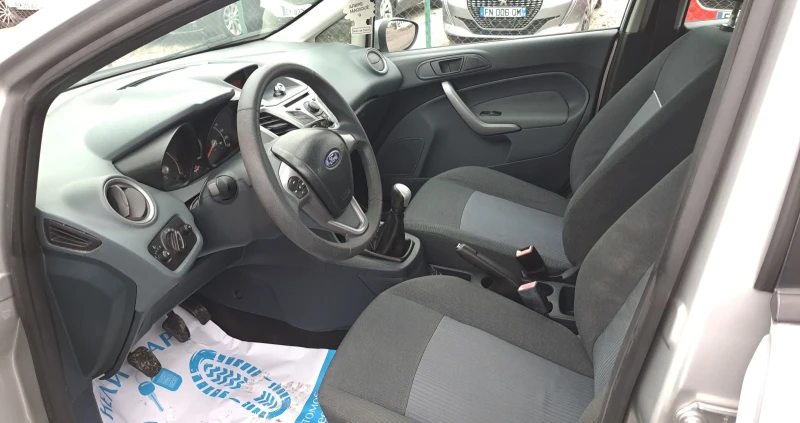 Ford Fiesta 1.4 TDCI, снимка 10 - Автомобили и джипове - 53233751