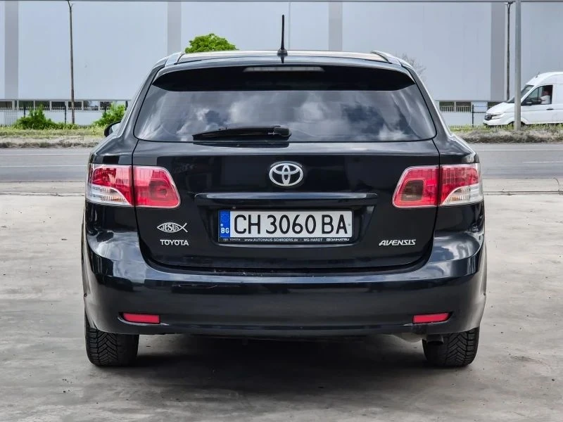 Toyota Avensis 2.0, снимка 6 - Автомобили и джипове - 55423048