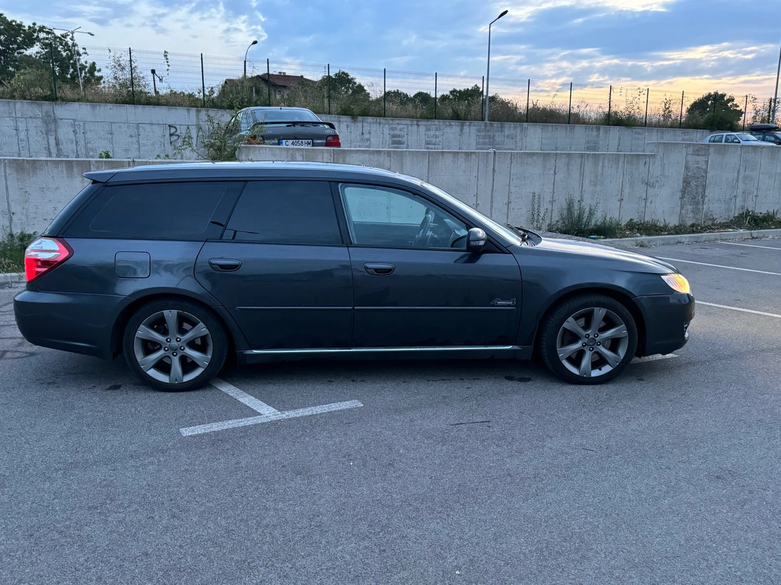 Subaru Legacy 3.0 H6 Facelift  - изображение 7