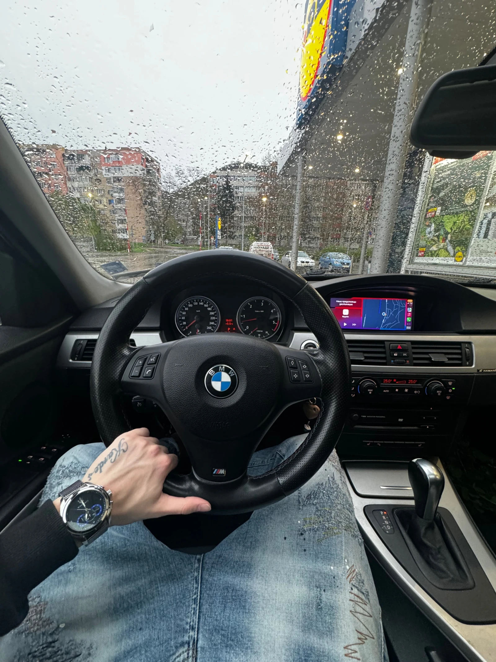 BMW 330 330d - изображение 8