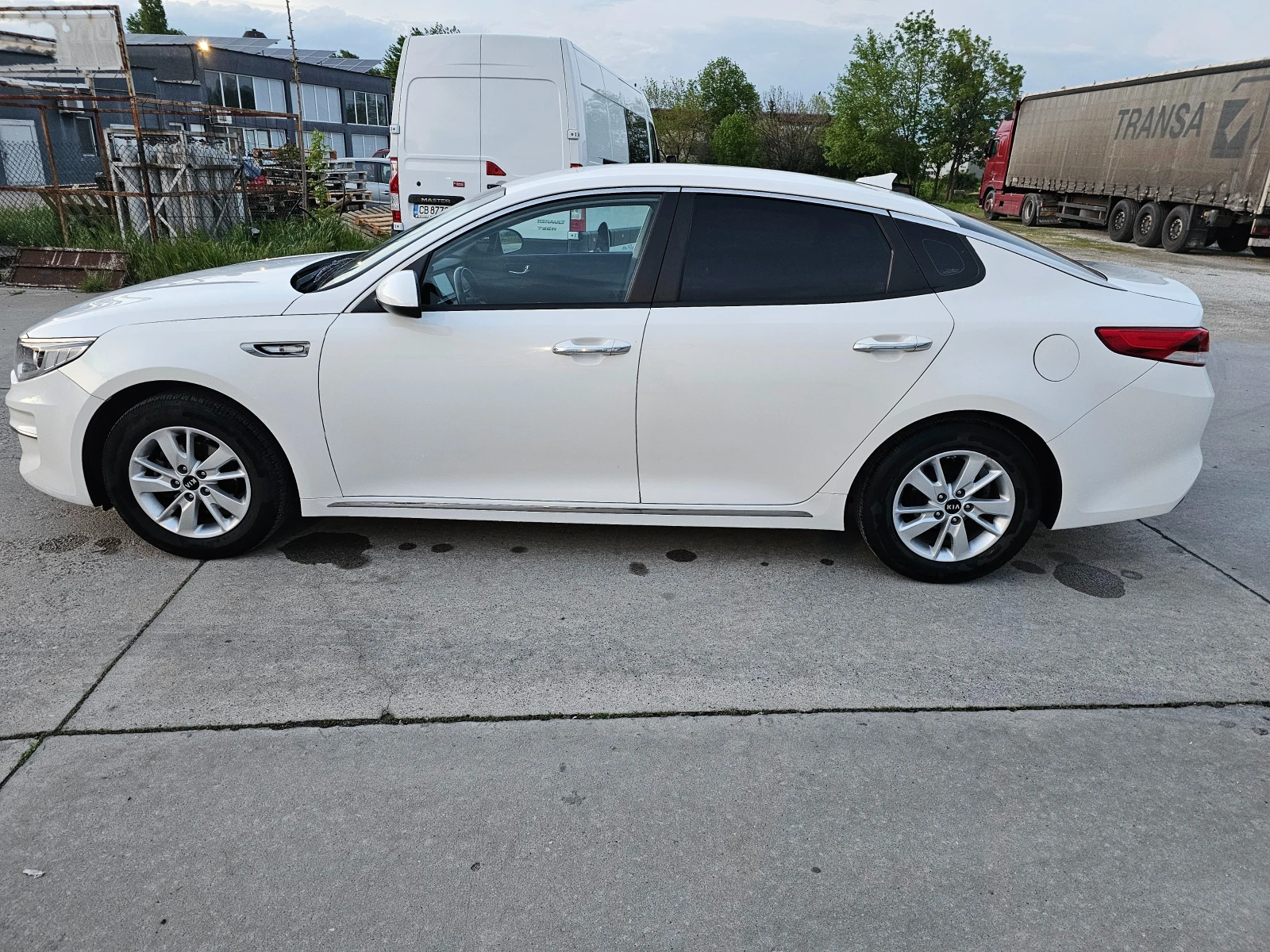 Kia K5 2.0 LPI, Keyless, подгрев на волан и седалки - изображение 3