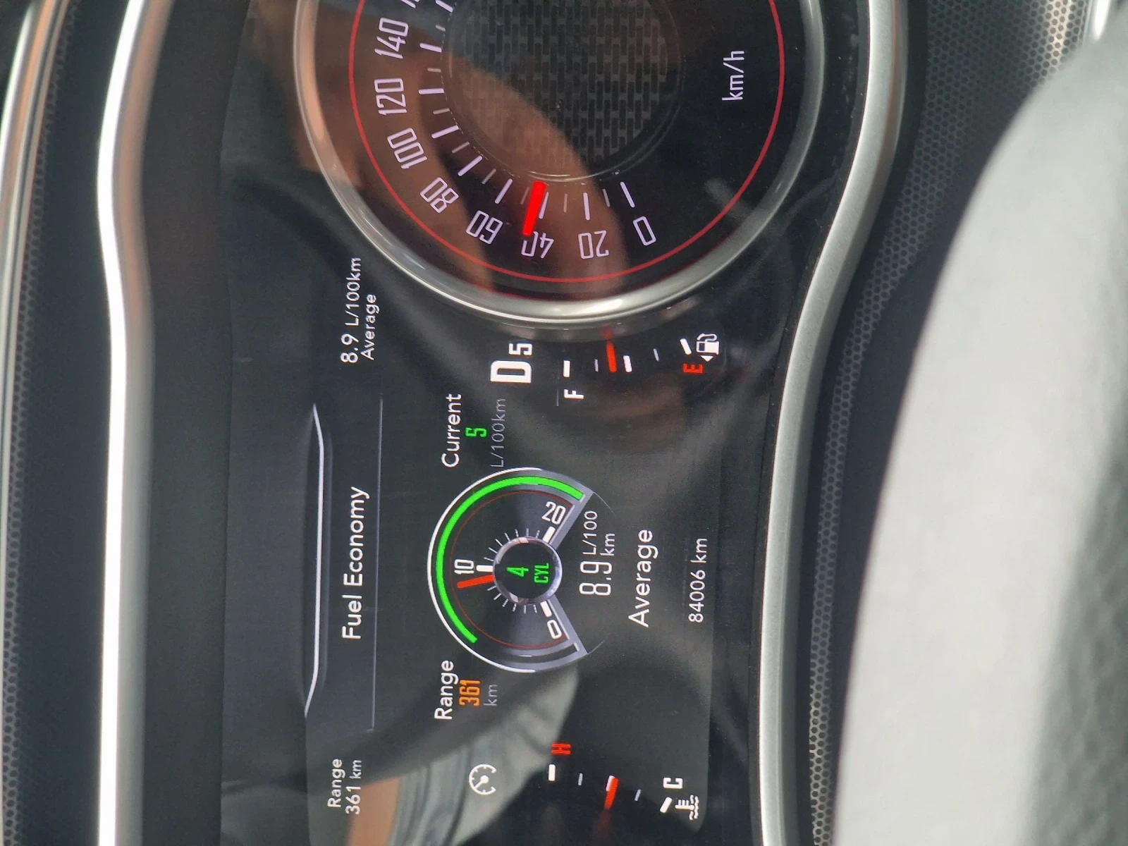 Dodge Challenger 5.7 - изображение 2