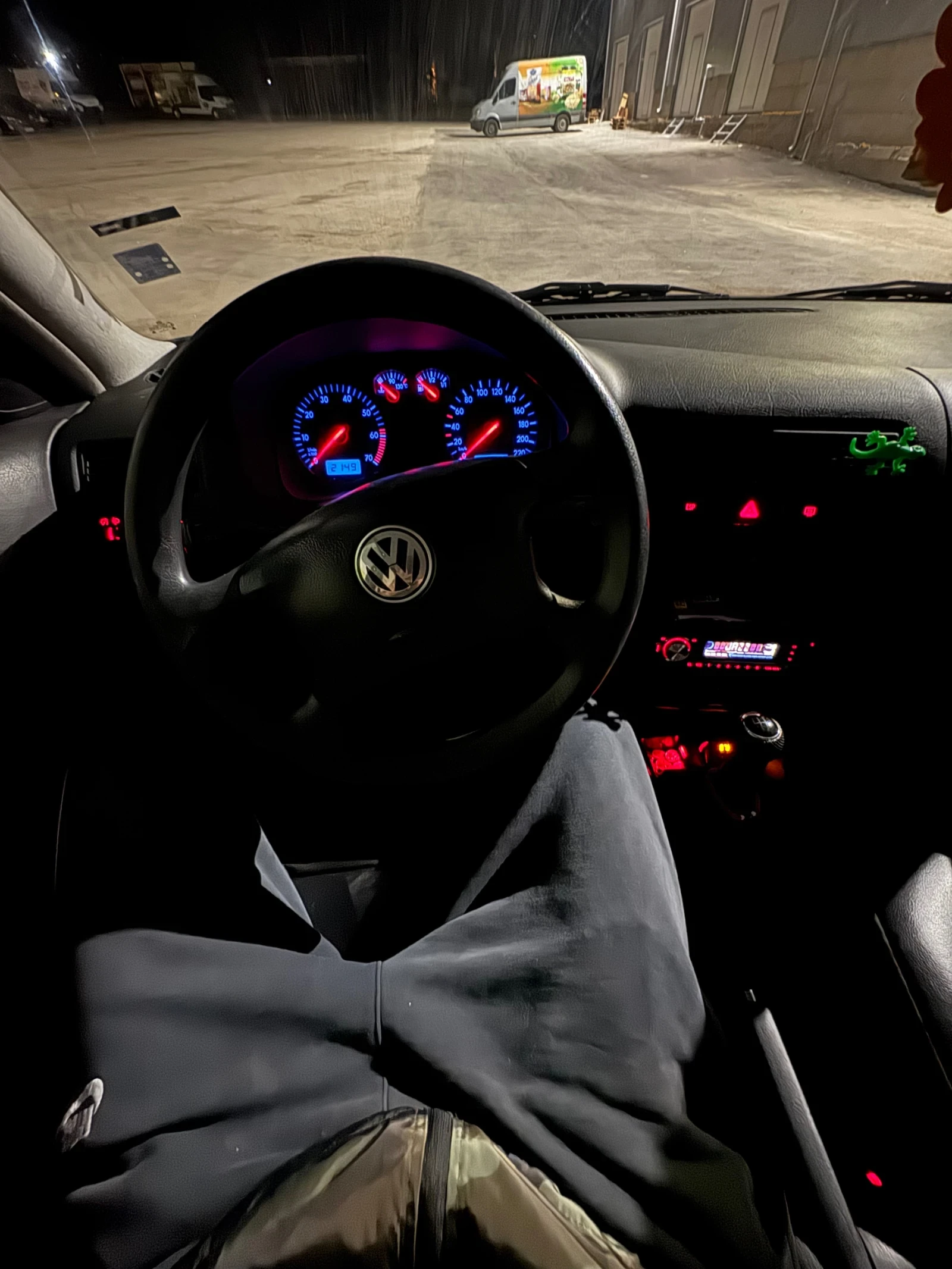 VW Golf  - изображение 8