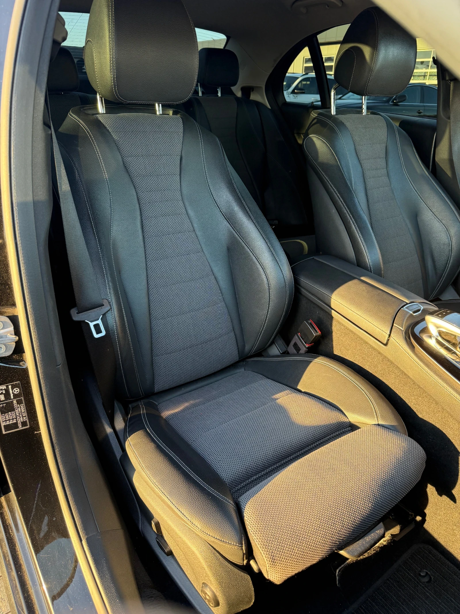 Mercedes-Benz E 220 D MULTIBEAM/BLIND SPOT/63 AMG PACK - изображение 8