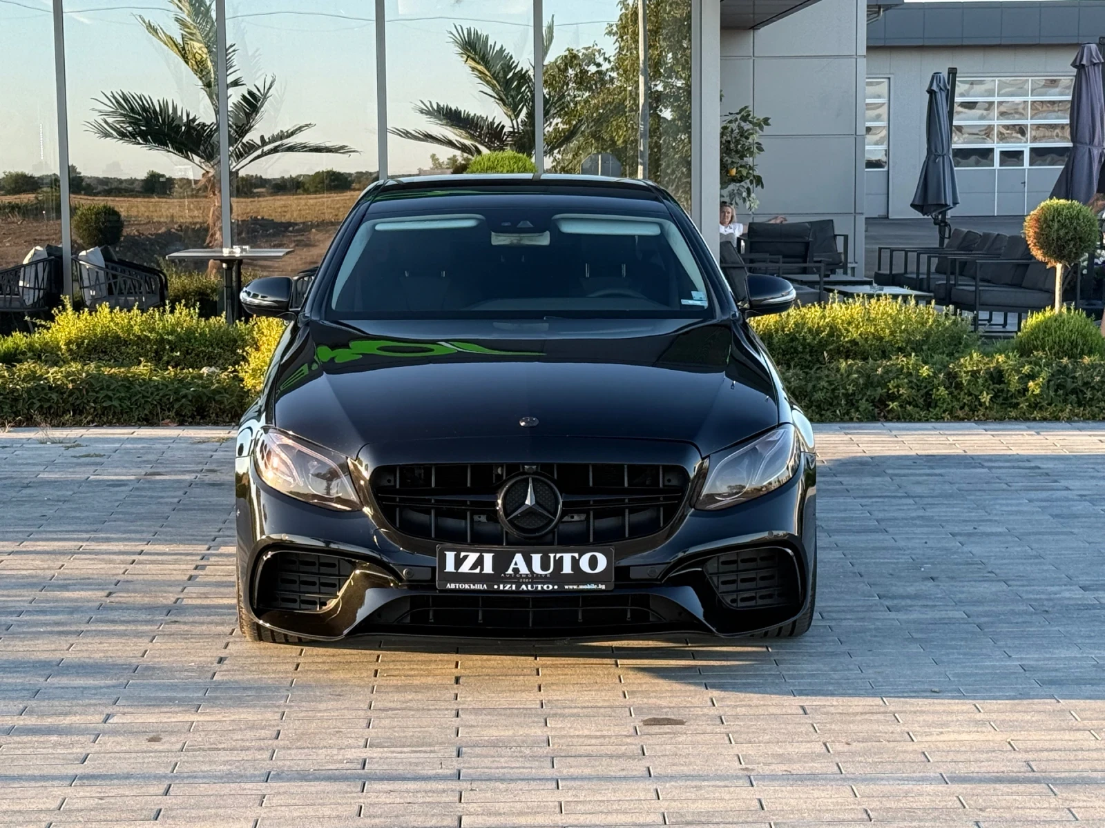 Mercedes-Benz E 220 D MULTIBEAM/BLIND SPOT/63 AMG PACK - изображение 2