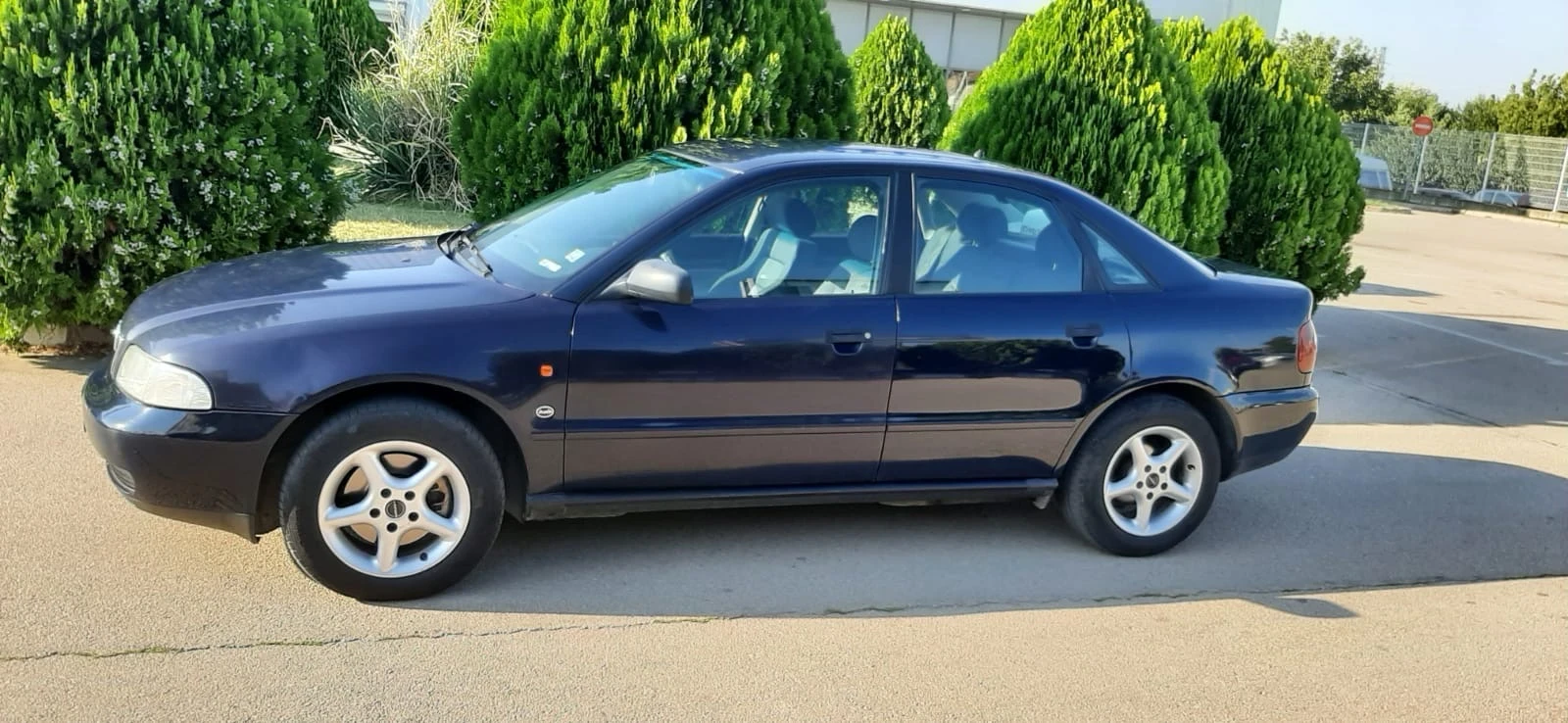 Audi A4 1.8T LPG + зимни гуми с джанти - изображение 4