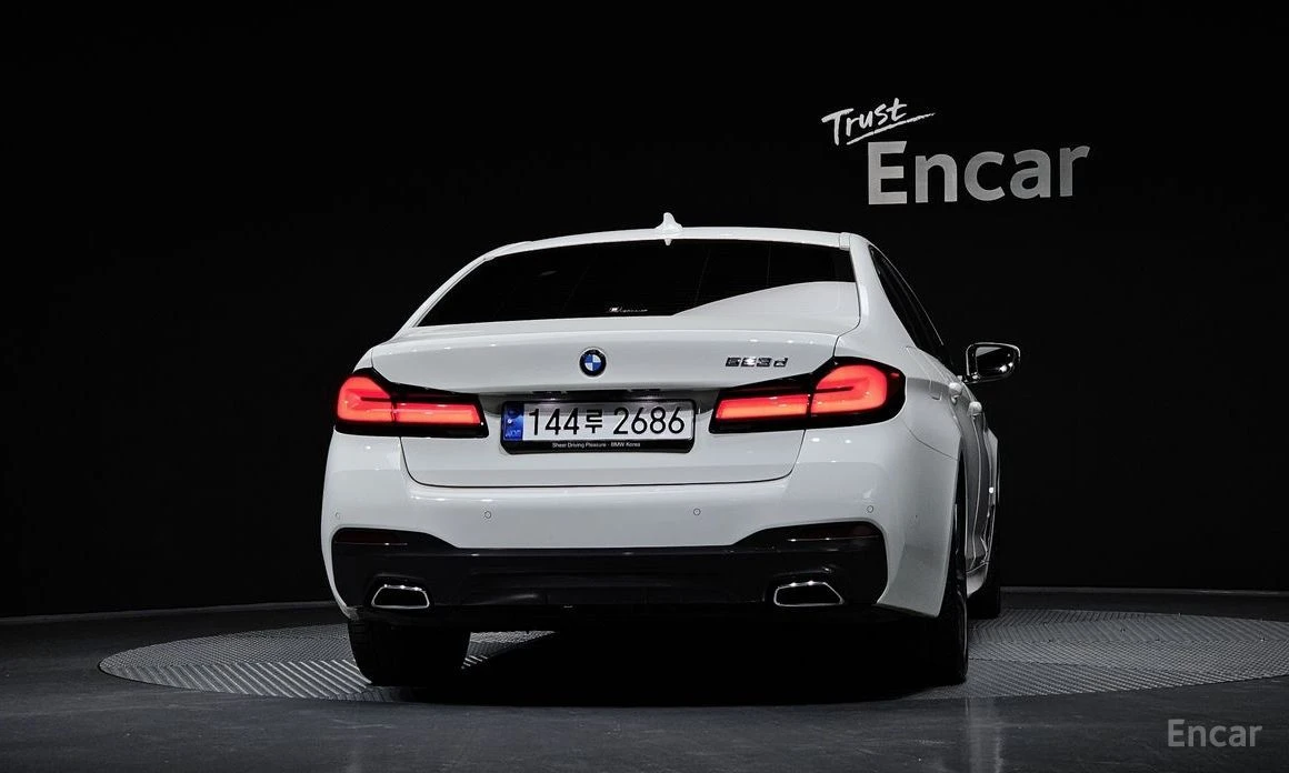 BMW 523  - изображение 4