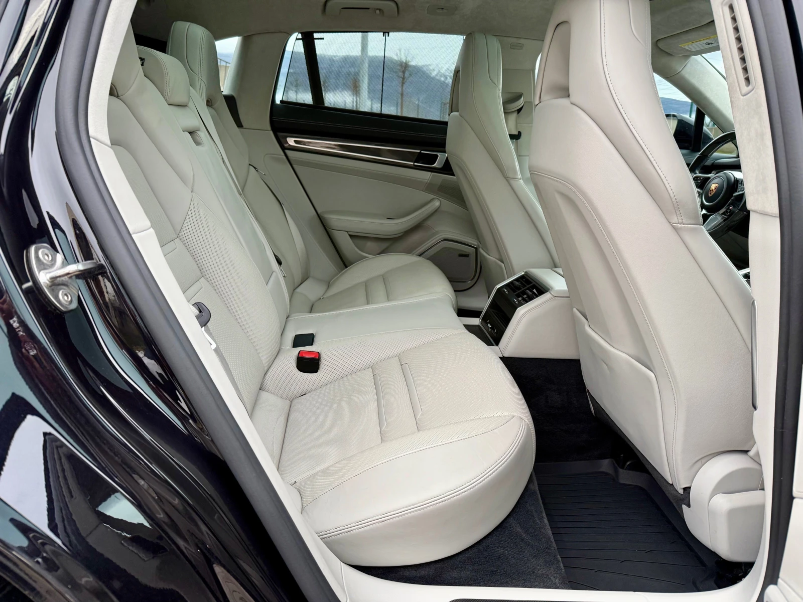 Porsche Panamera SPORT TURISMO 4S CARBON/PACK - изображение 9