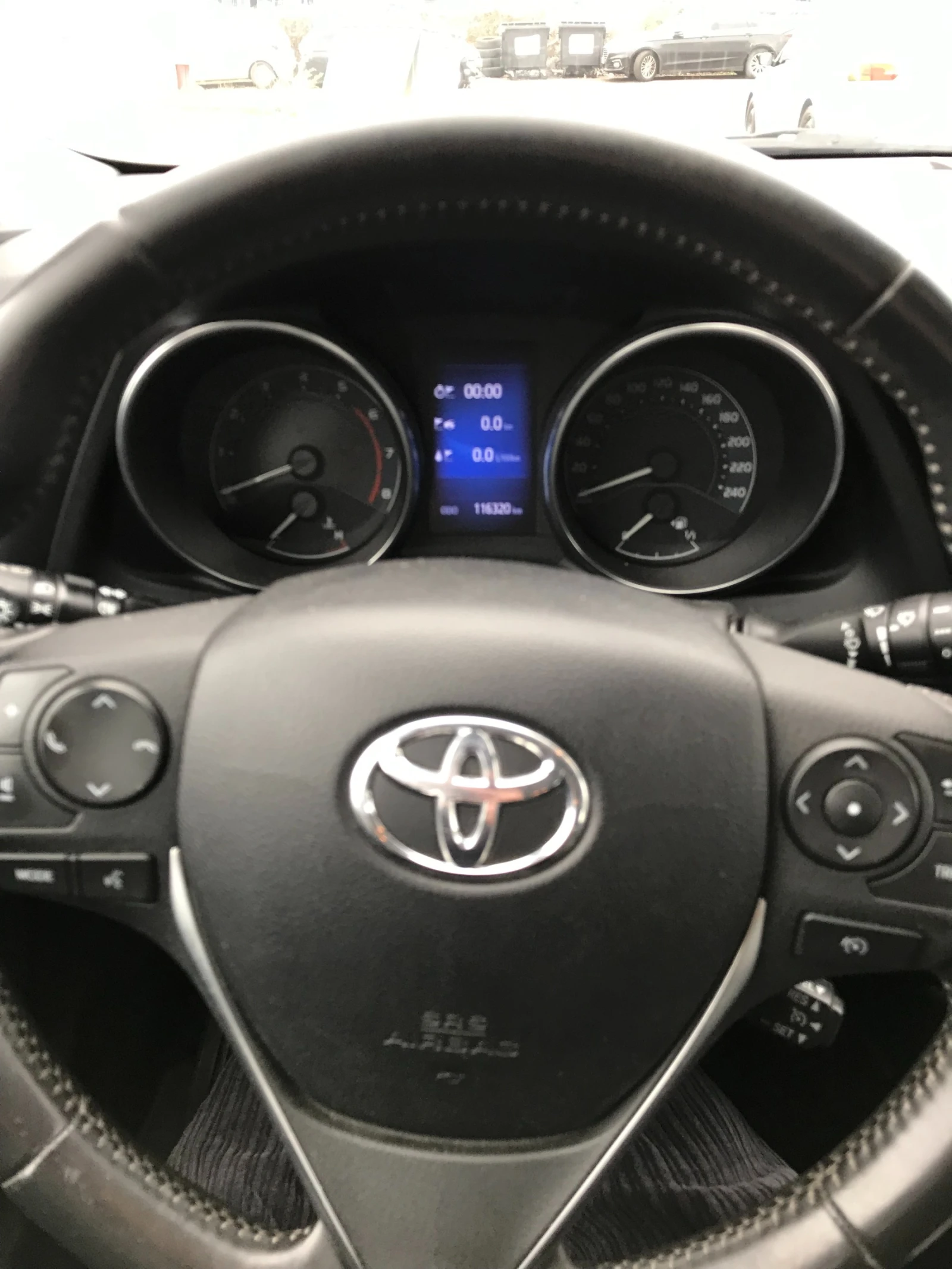 Toyota Auris | Mobile.bg � ����������� 15