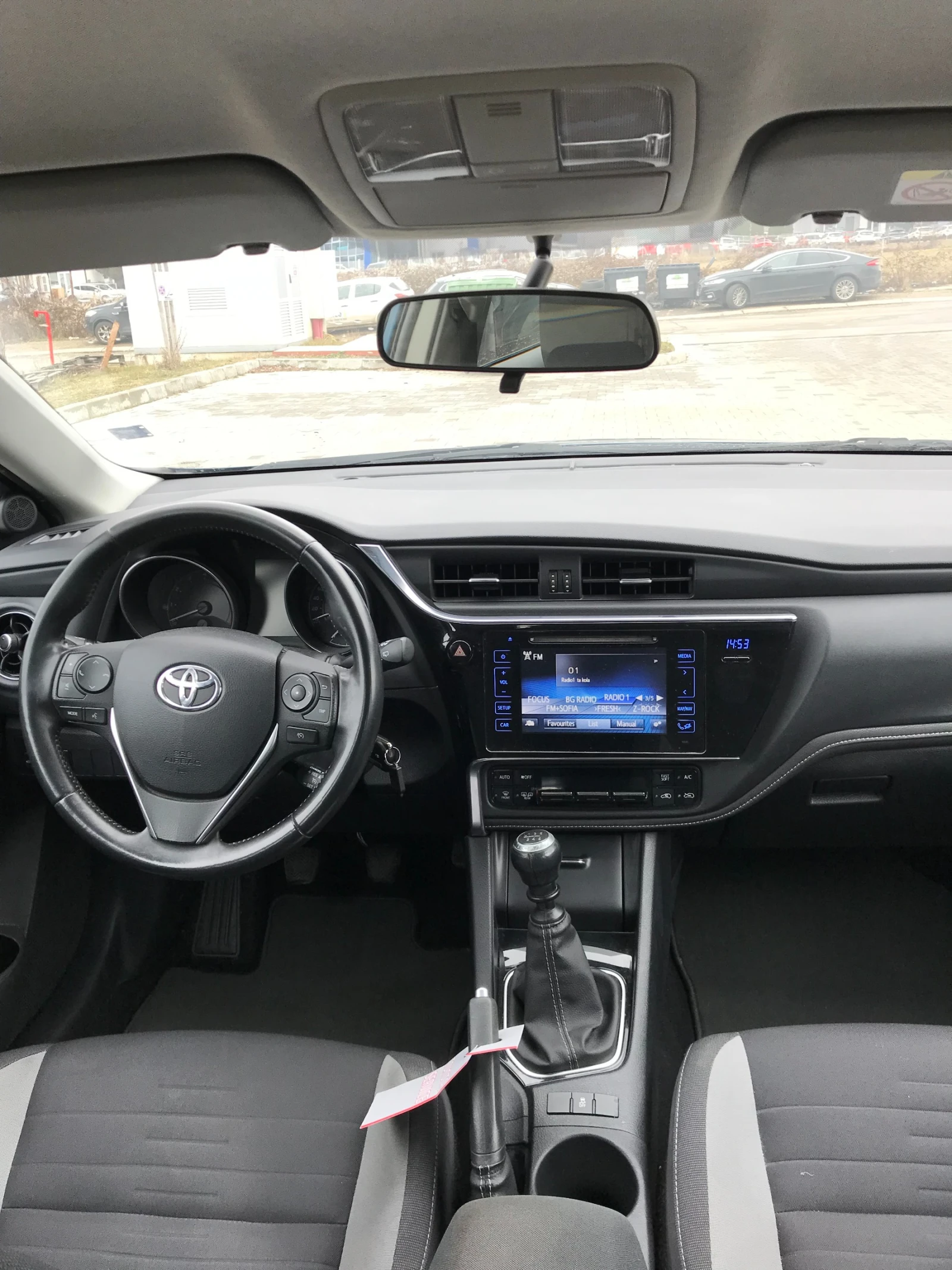 Toyota Auris  - изображение 9