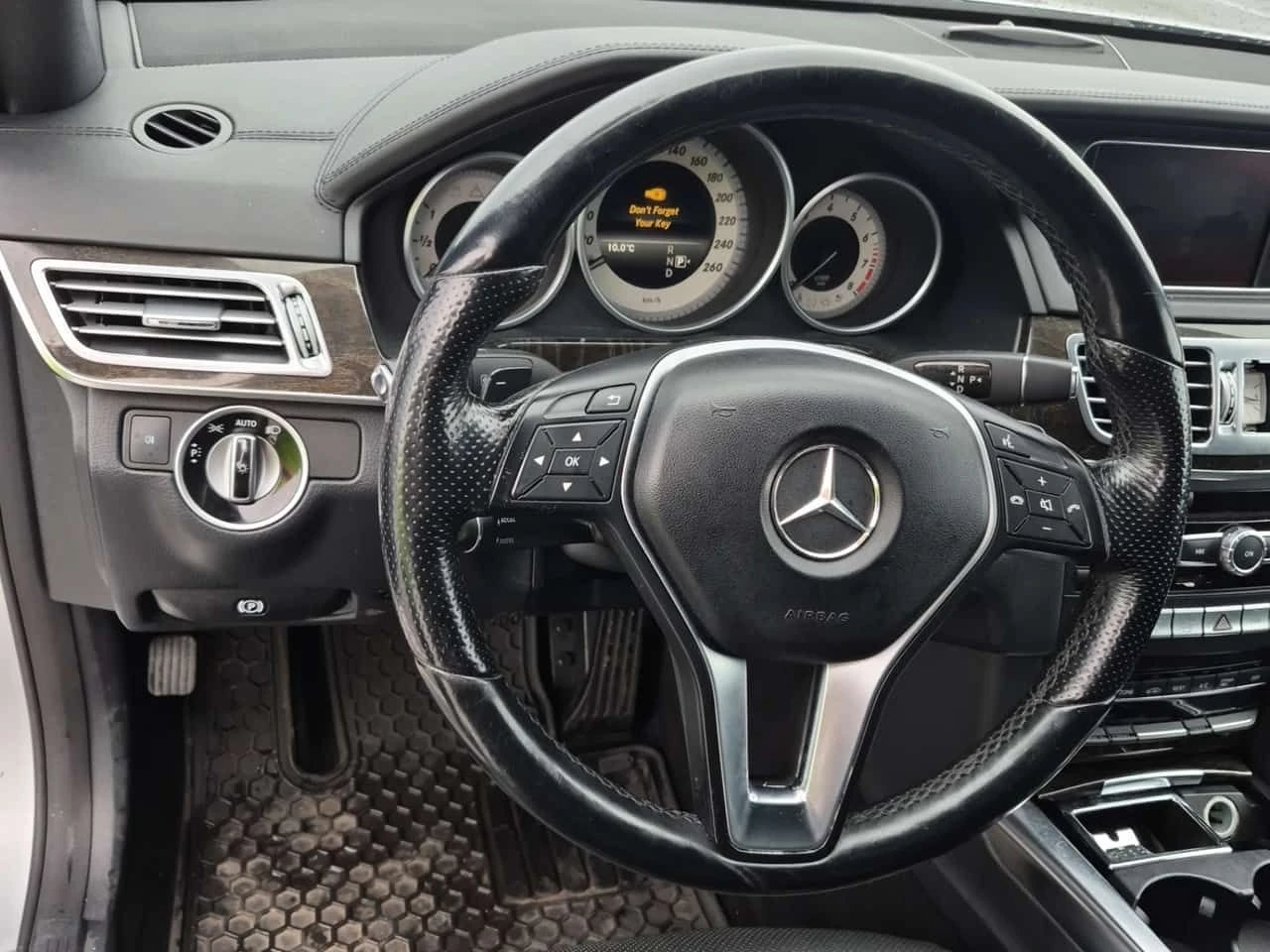 Mercedes-Benz E 500  | ОБДУХВАНЕ | CARFAX, снимка 11 - Автомобили и джипове - 53894133