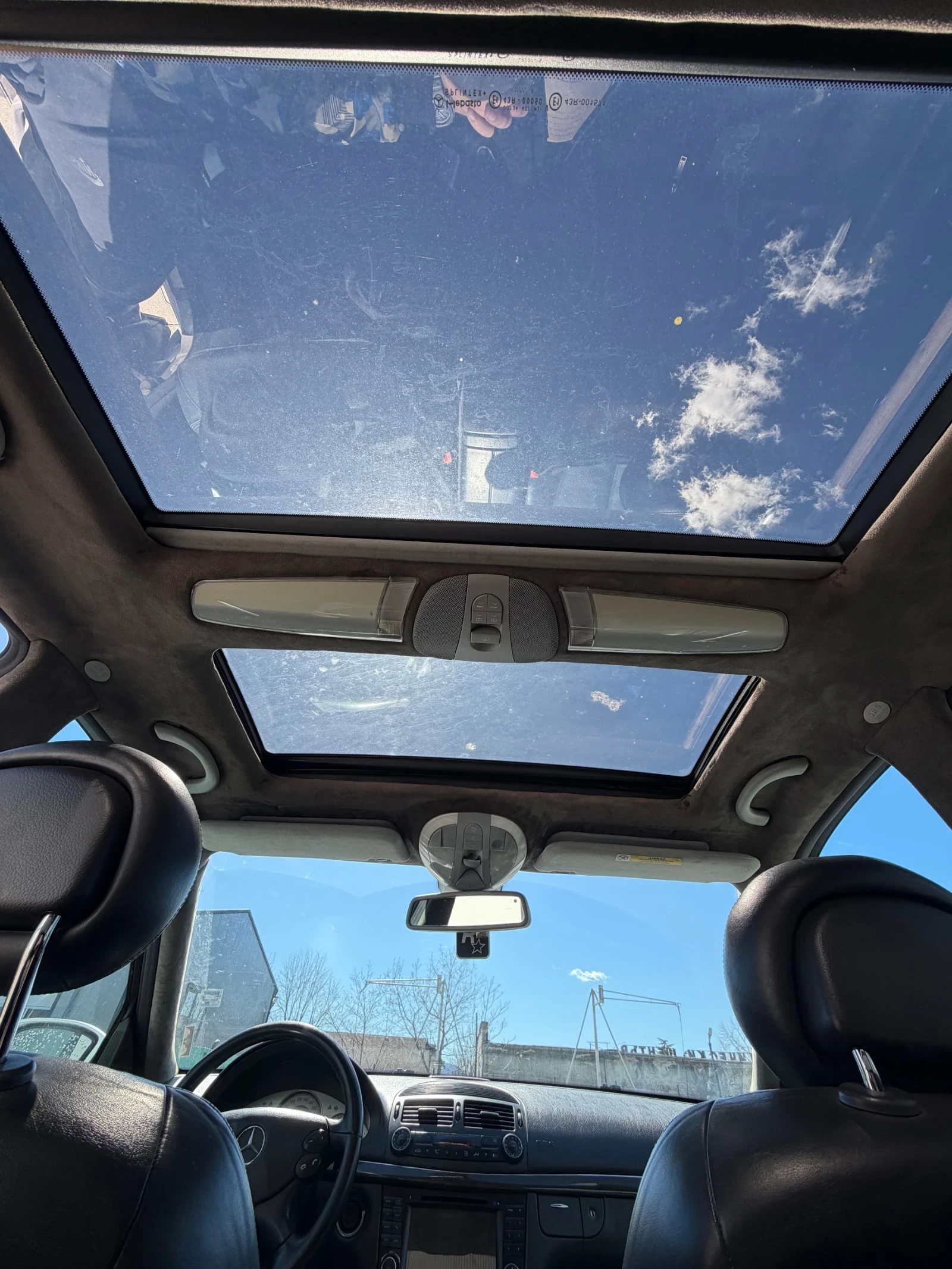 Mercedes-Benz E 500, снимка 6 - Автомобили и джипове - 54171560