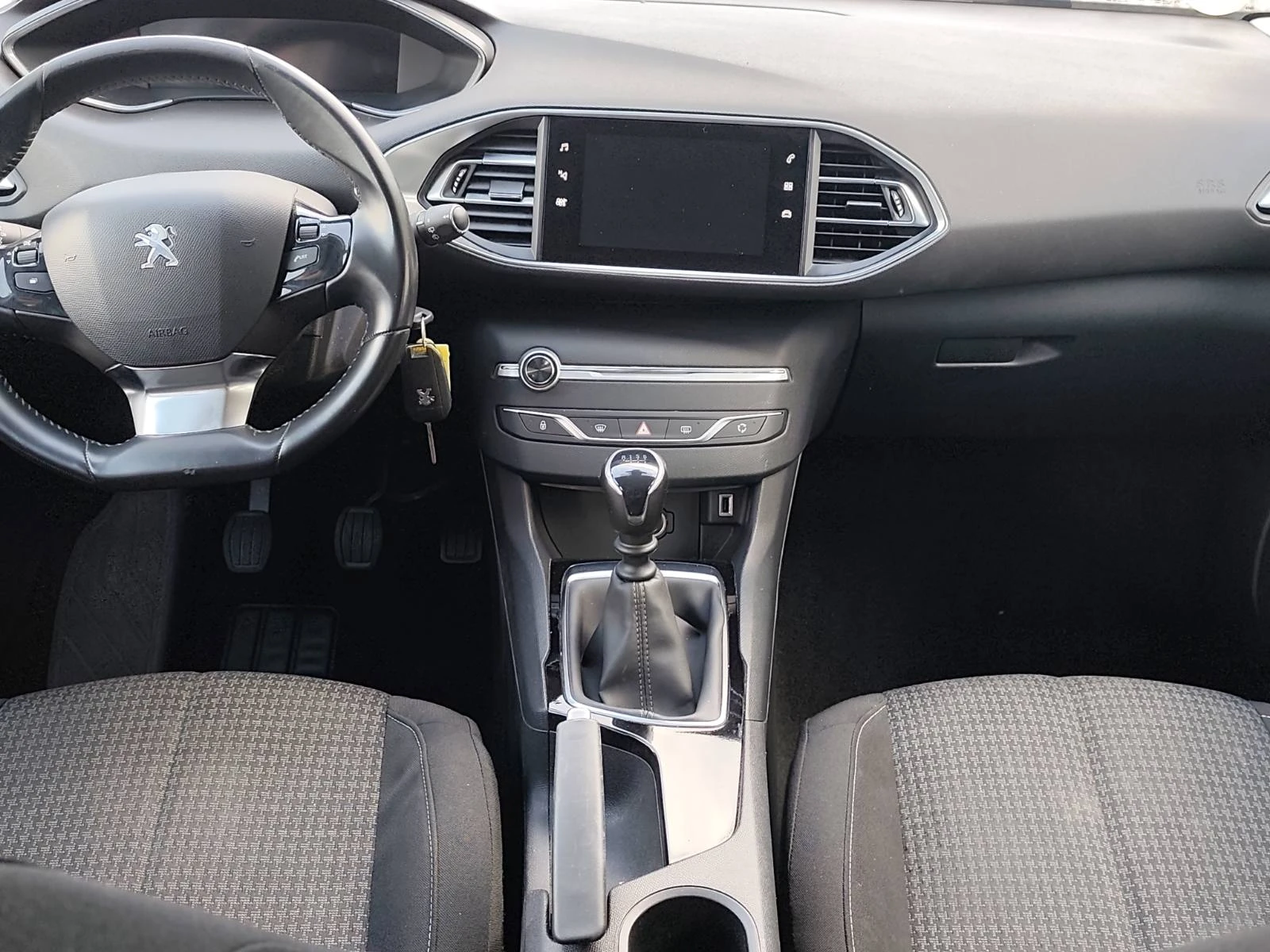 Peugeot 308 FACELIFT digital cokpit �������� �������  | Mobile.bg � ����������� 7