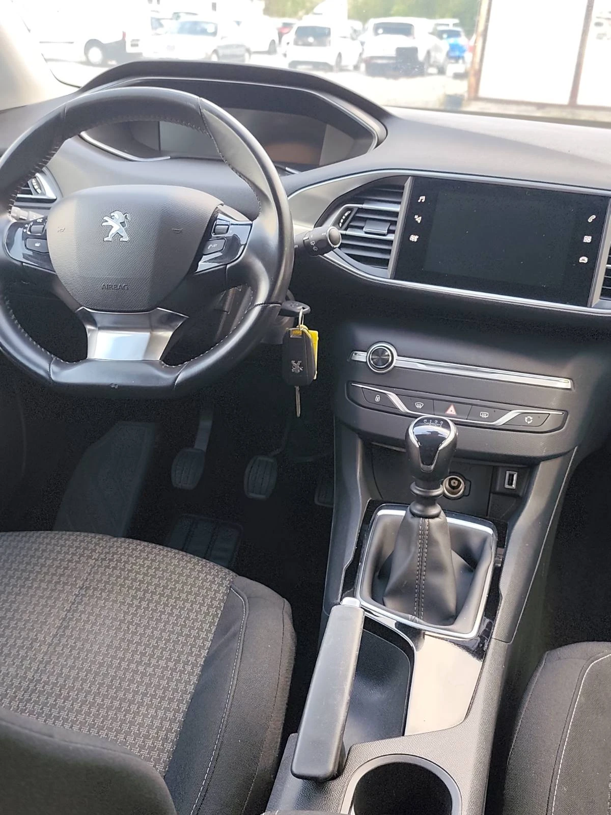 Peugeot 308 FACELIFT digital cokpit �������� �������  | Mobile.bg � ����������� 8