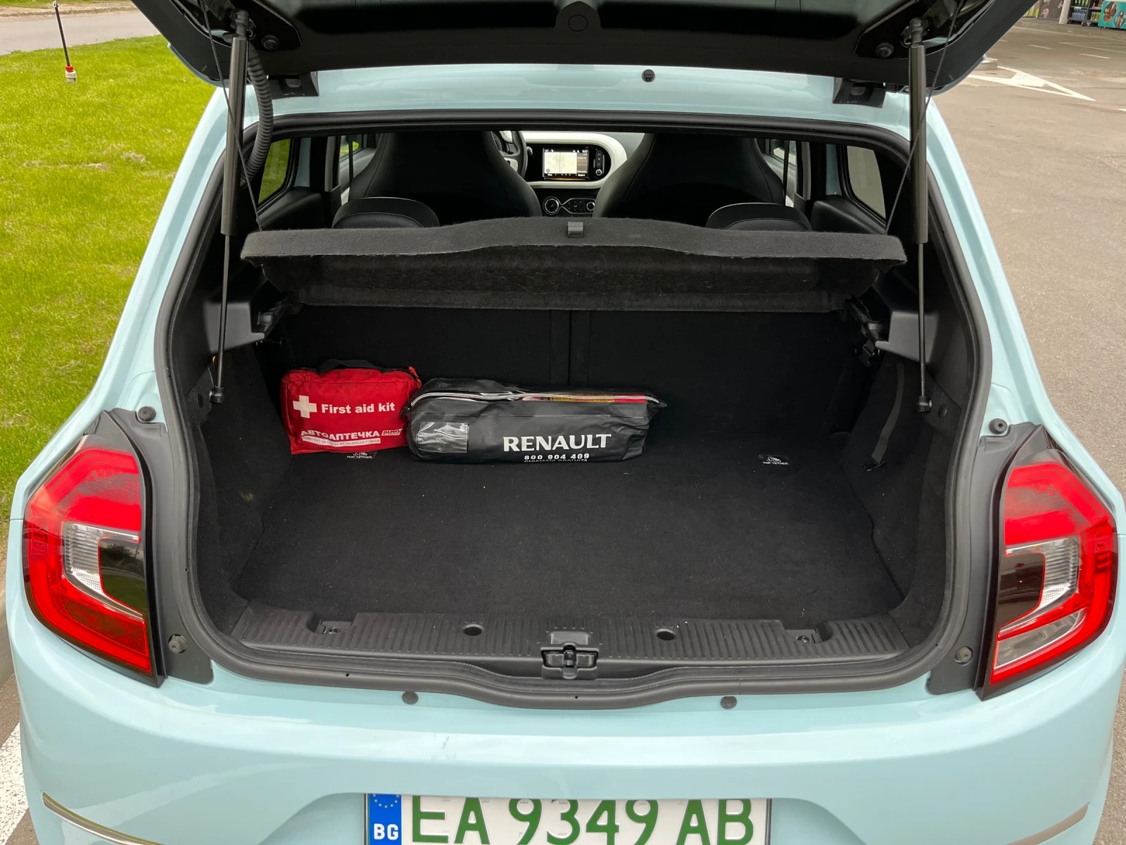 Renault Twingo електрическо 82кс, снимка 17 - Автомобили и джипове - 54308595