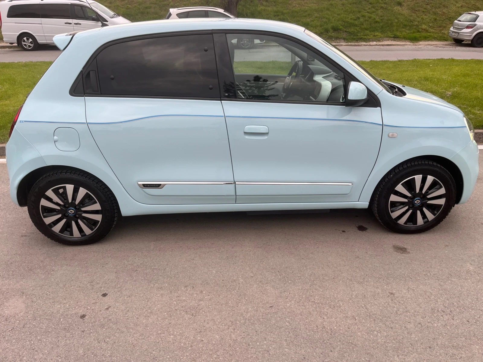 Renault Twingo електрическо 82кс, снимка 7 - Автомобили и джипове - 54308595