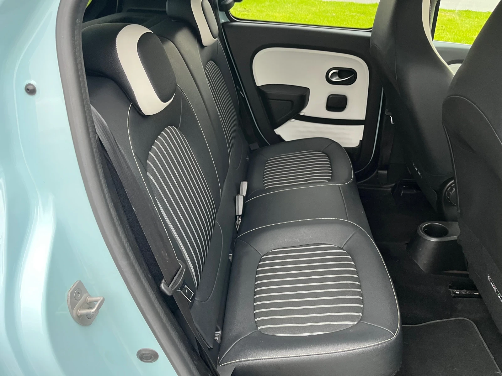 Renault Twingo електрическо 82кс, снимка 12 - Автомобили и джипове - 54308595