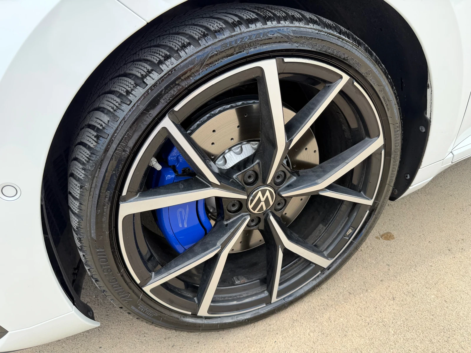 VW Arteon R 2.0TSI 4MOTION , снимка 13 - Автомобили и джипове - 54657218