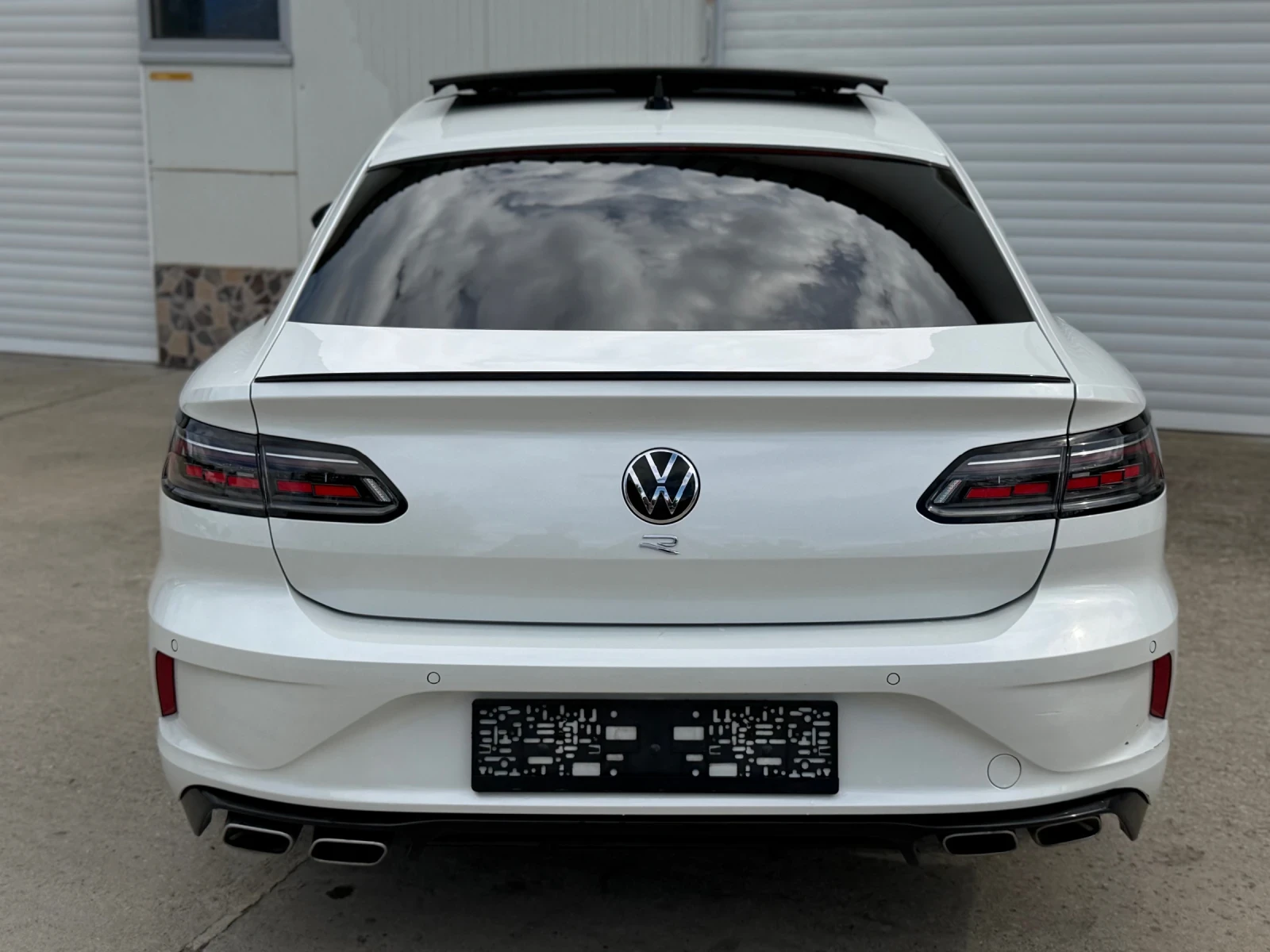 VW Arteon R 2.0TSI 4MOTION , снимка 15 - Автомобили и джипове - 54657218