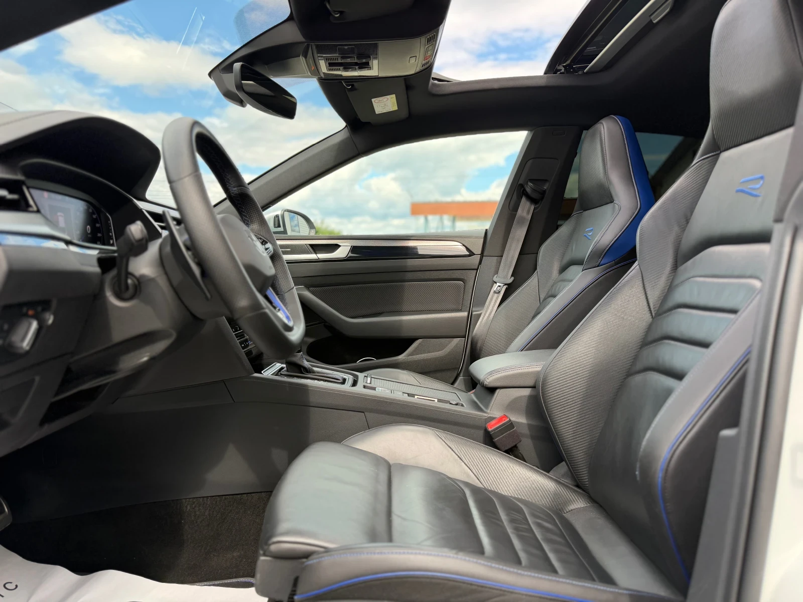 VW Arteon R 2.0TSI 4MOTION , снимка 6 - Автомобили и джипове - 54657218