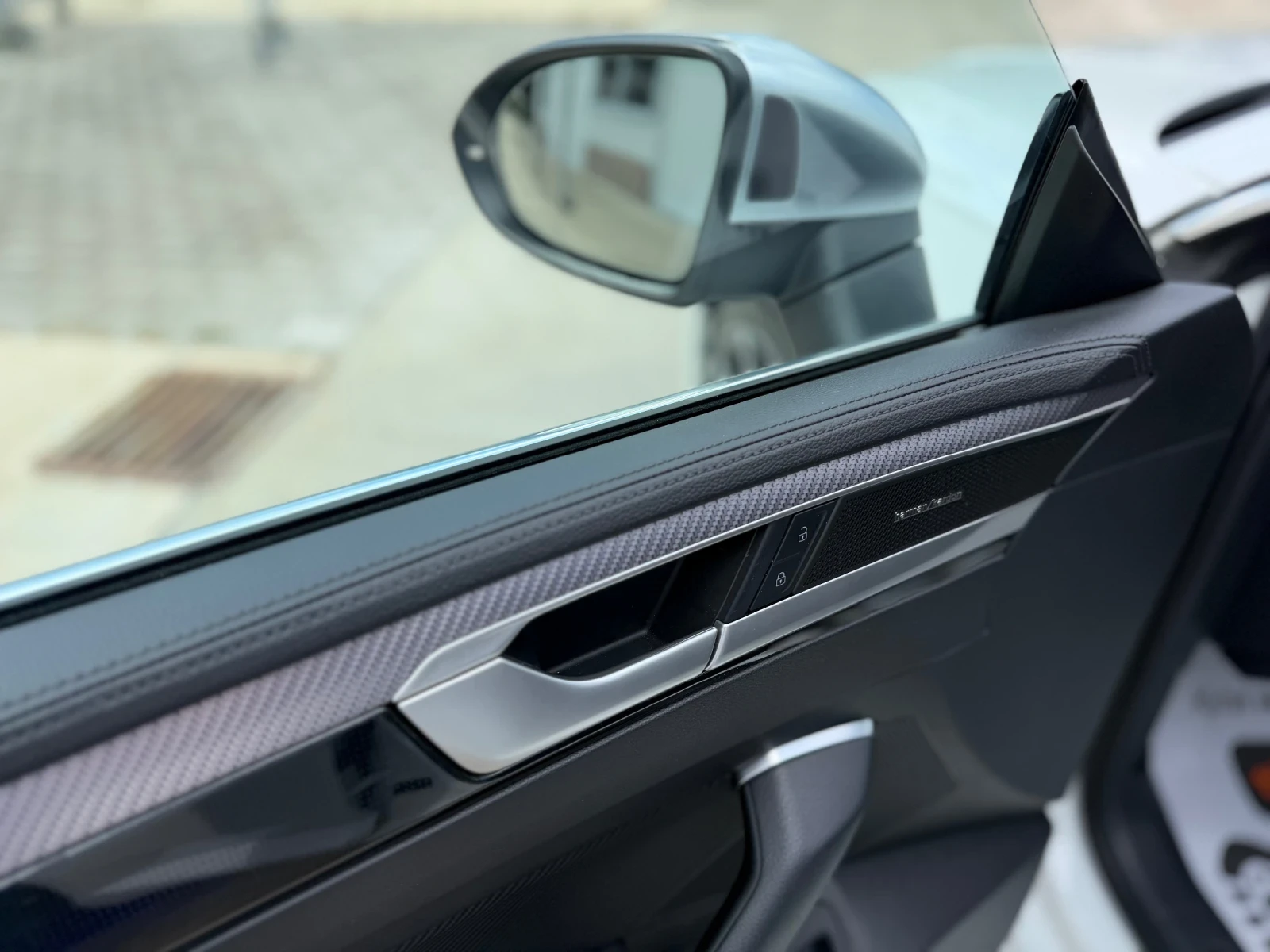 VW Arteon R 2.0TSI 4MOTION , снимка 8 - Автомобили и джипове - 54657218