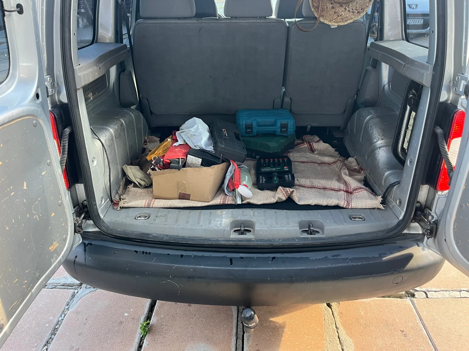 VW Caddy 1.9-105, снимка 12 - Автомобили и джипове - 54811533