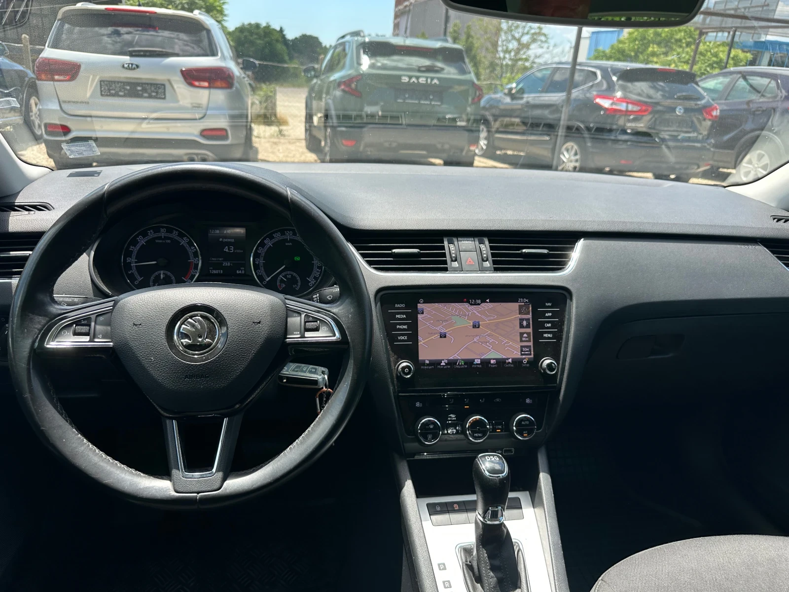 Skoda Octavia FACELIFT^DSG, снимка 11 - Автомобили и джипове - 54996900