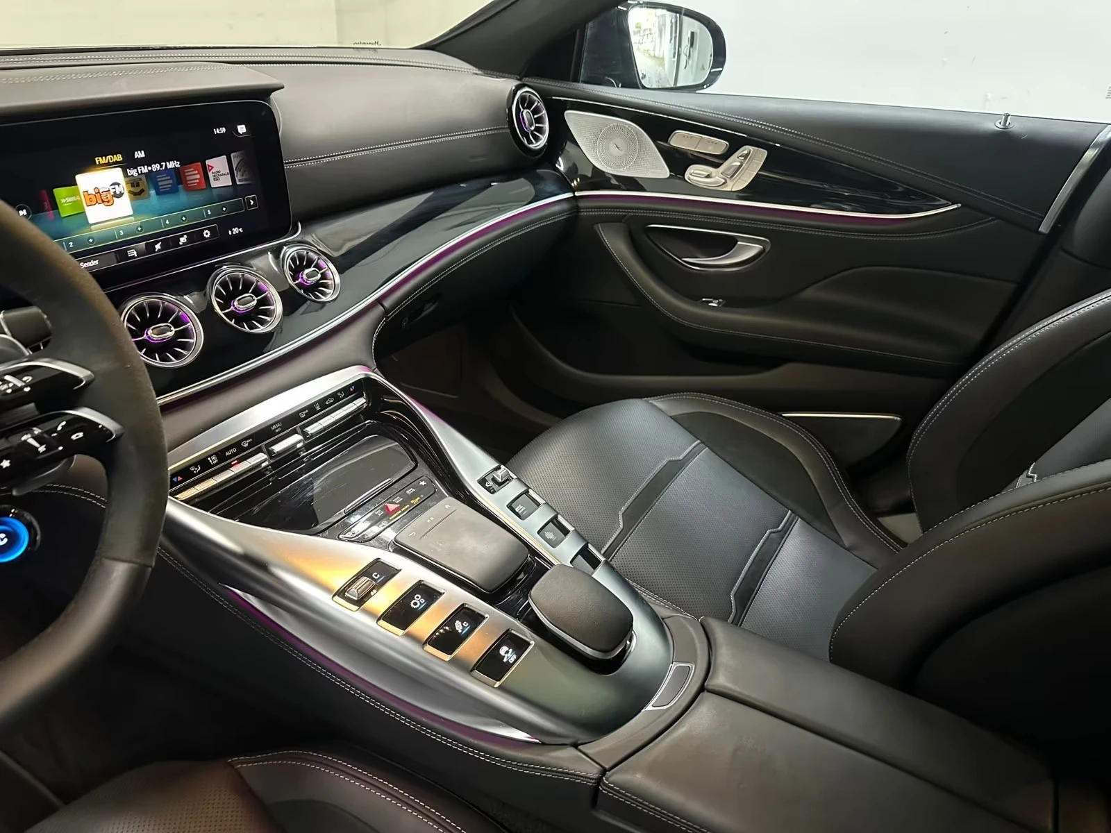 Mercedes-Benz AMG GT 63S E-PERFORMANCE / CERAMIC / BURM / HUD / 360 /, снимка 11 - Автомобили и джипове - 55060337