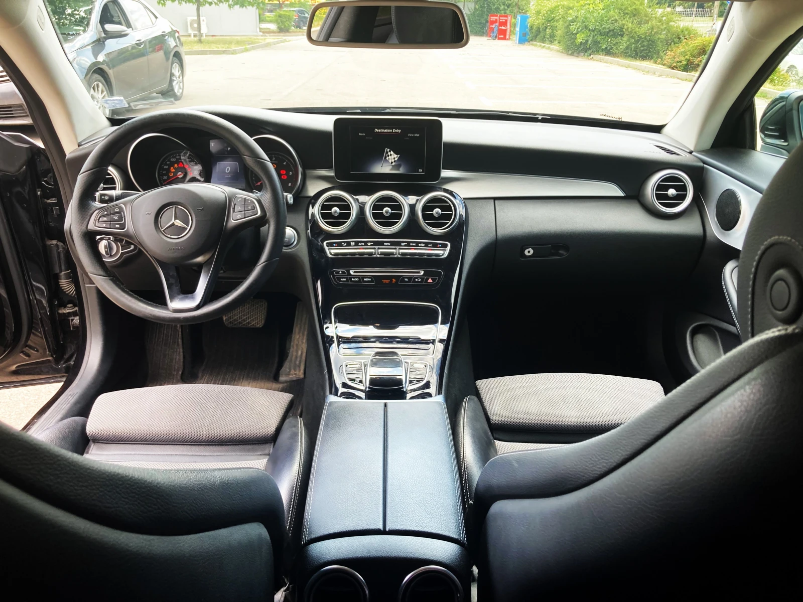 Mercedes-Benz C 220 D 4Matic 9G-Tronic Ambient + 2 ЧИФТА ДЖАНТИ 19-ки, снимка 15 - Автомобили и джипове - 55078609