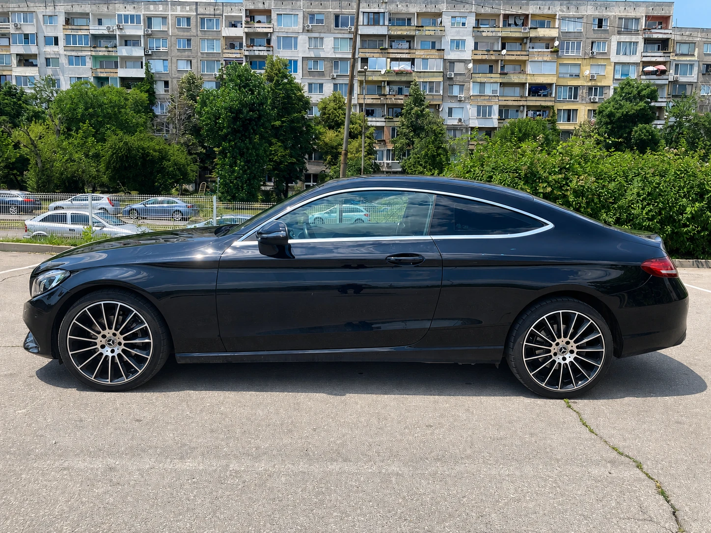 Mercedes-Benz C 220 D 4Matic 9G-Tronic Ambient + 2 ЧИФТА ДЖАНТИ 19-ки, снимка 8 - Автомобили и джипове - 55078609