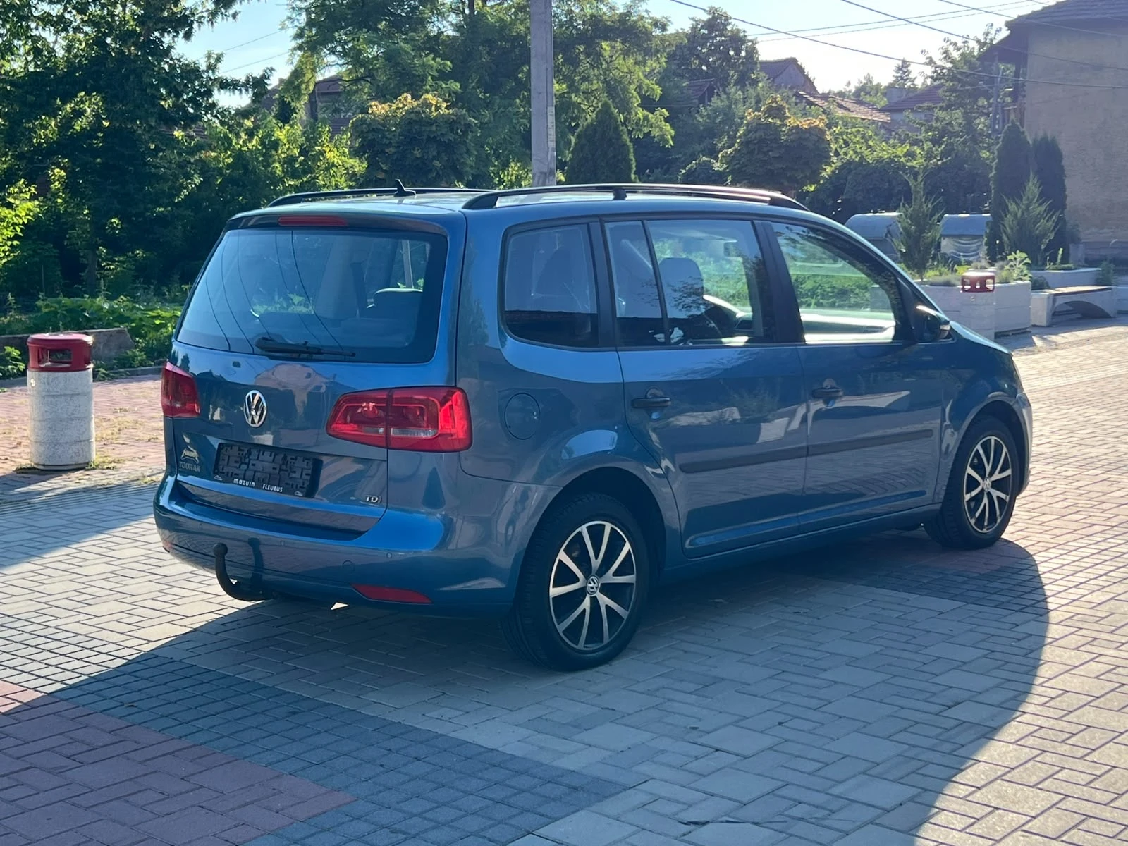 VW Touran НОВ  ВНОС БЕЛГИЯ 7-Местен фул екстри , снимка 8 - Автомобили и джипове - 55285044