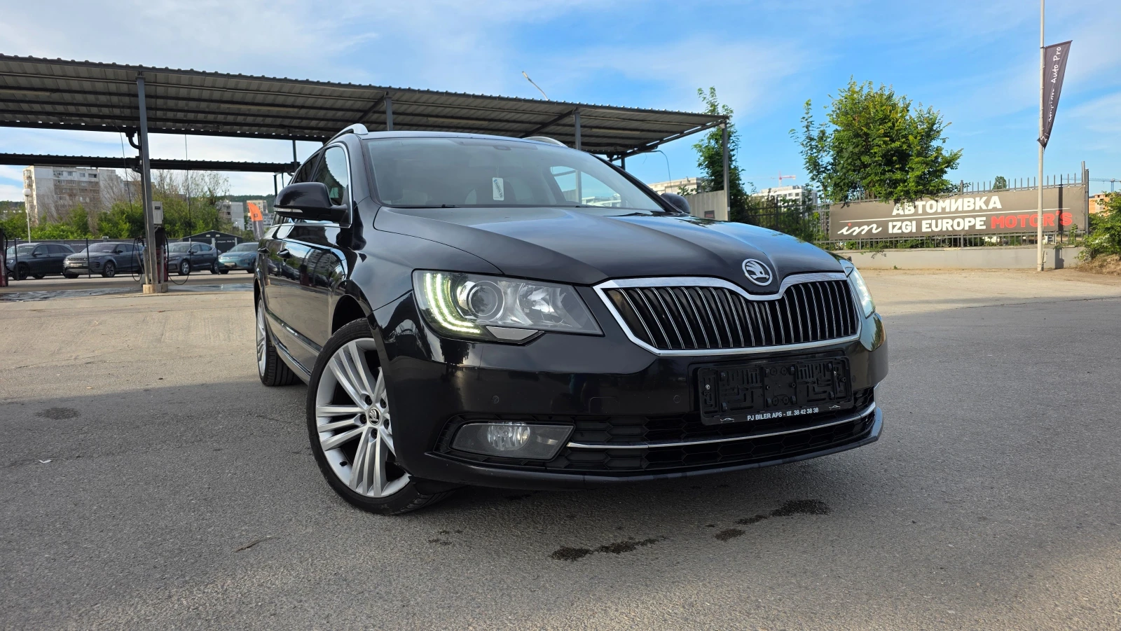 Skoda Superb KATO ЧИСТО НОВ, снимка 2 - Автомобили и джипове - 55166946