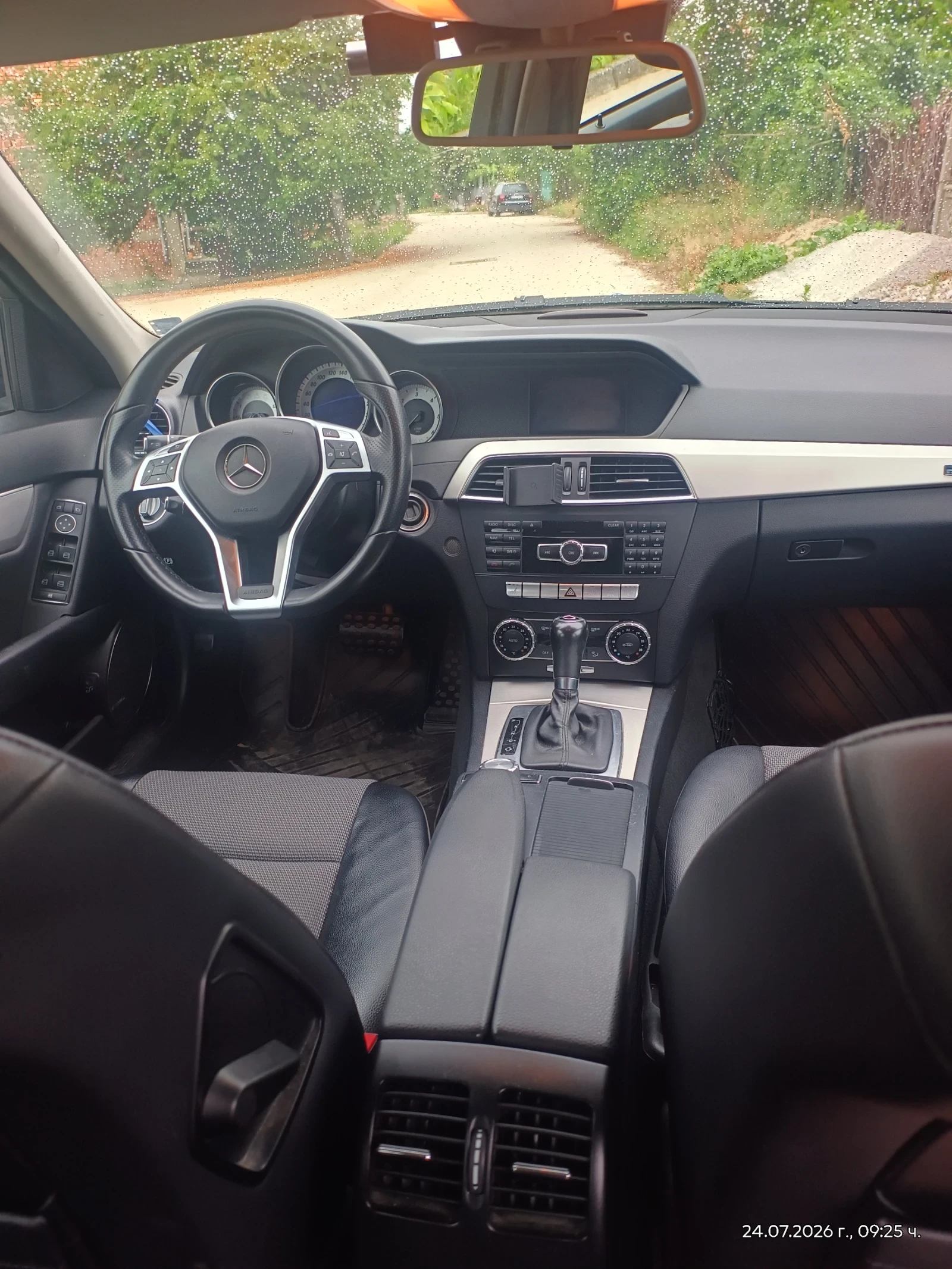 Mercedes-Benz C 250 Avangarde 4matic, снимка 7 - Автомобили и джипове - 55430625