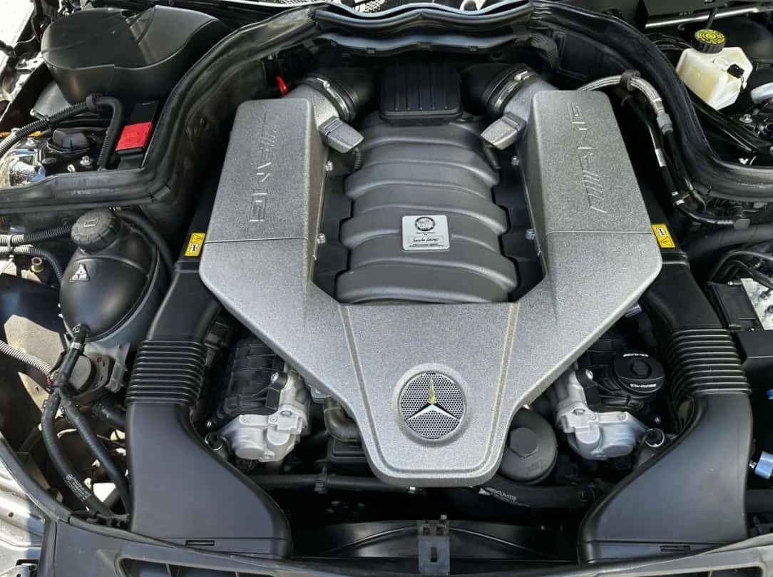 Mercedes-Benz C 63 AMG  CARFAX / АВТОКРЕДИТ / SLS ГЕНЕРАЦИЯ  , снимка 12 - Автомобили и джипове - 55548072