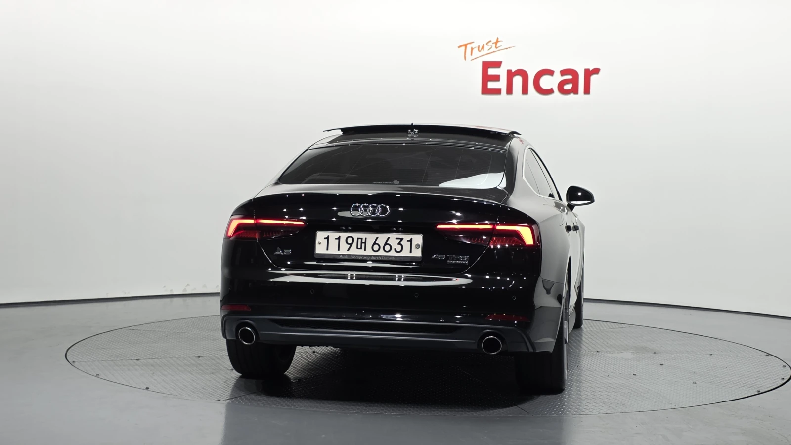 Audi A5 45 TFSI quattro* ЕЛ. БАГАЖНИК* HUD* КРАЙНА ЦЕНА, снимка 4 - Автомобили и джипове - 55593516
