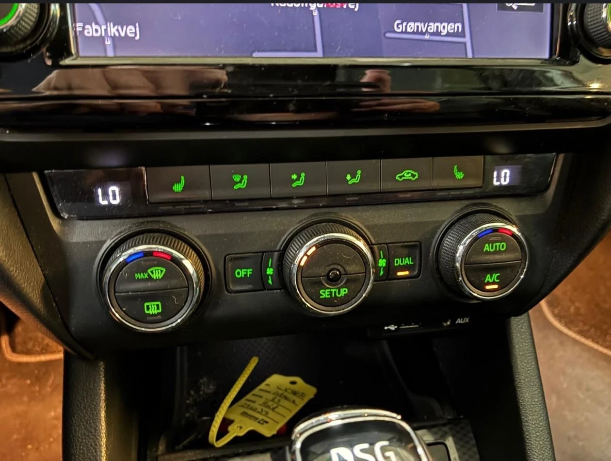 Skoda Octavia VRS* ОЧАКВАН ВНОС* DSG* ПОДГРЕВ* NAVI* TOP, снимка 15 - Автомобили и джипове - 55849920