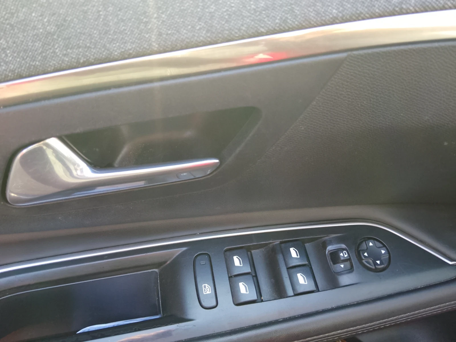 Peugeot 3008, снимка 13 - Автомобили и джипове - 55903100