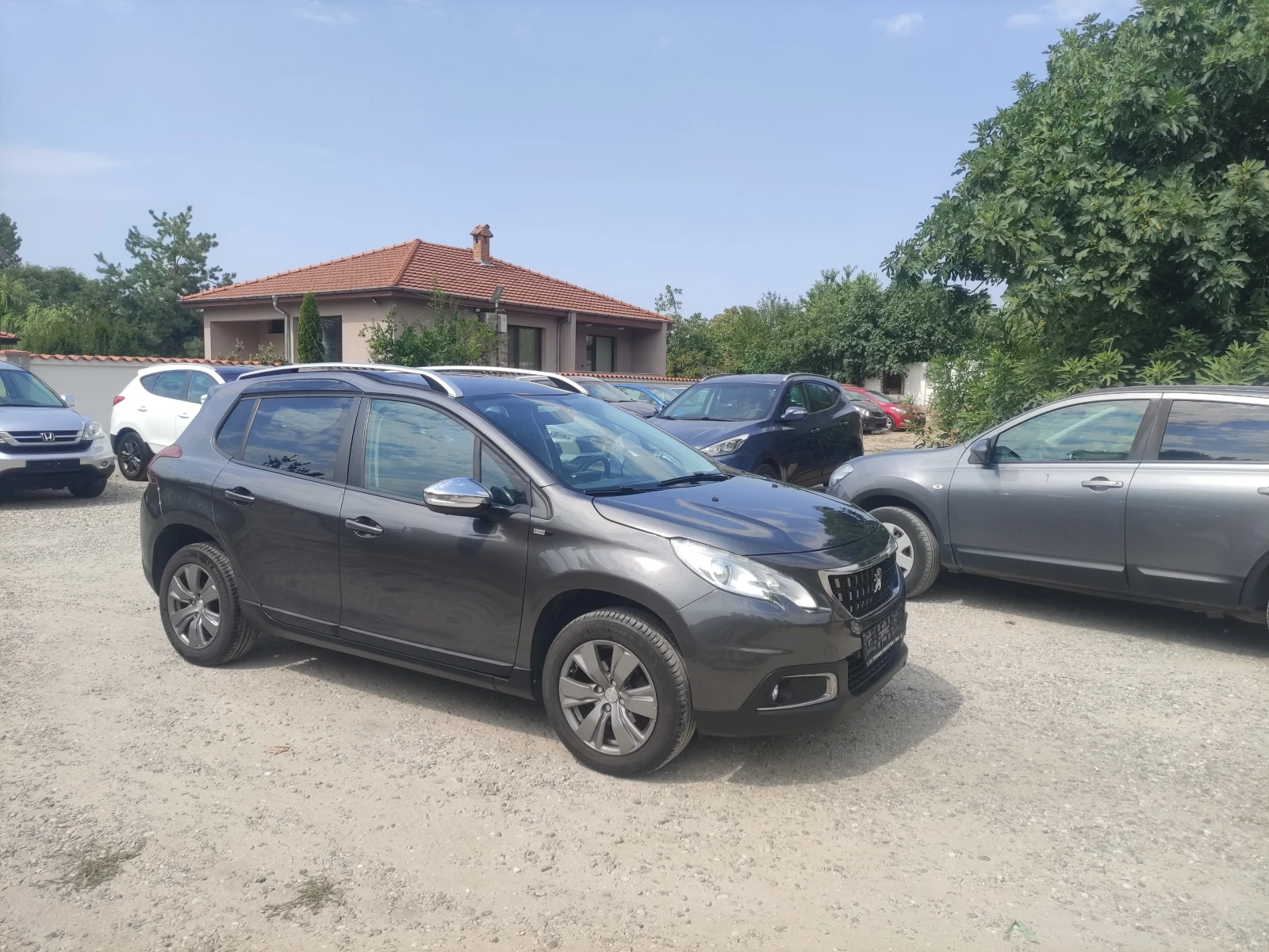 Peugeot 2008 1.6hdi като нов 143000км фул екстри, снимка 5 - Автомобили и джипове - 55908346