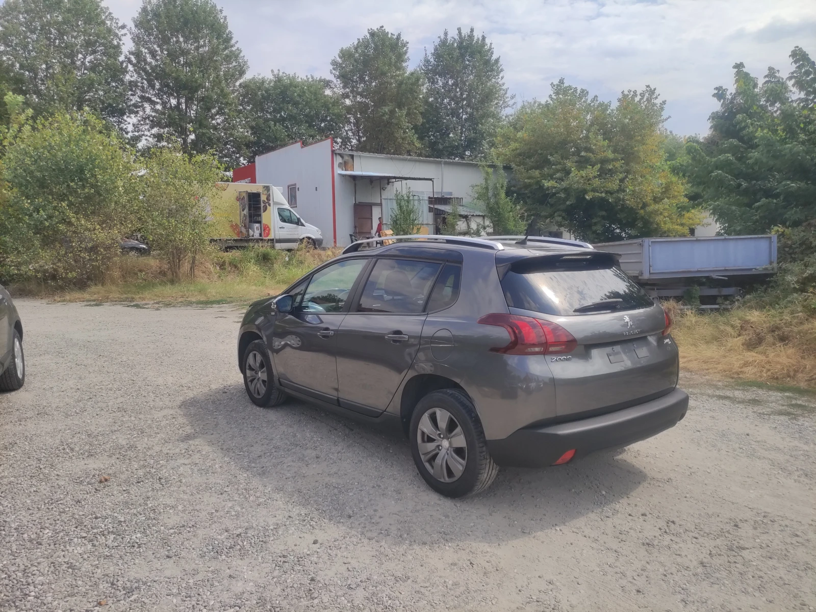 Peugeot 2008 1.6hdi като нов 143000км фул екстри, снимка 6 - Автомобили и джипове - 55908346