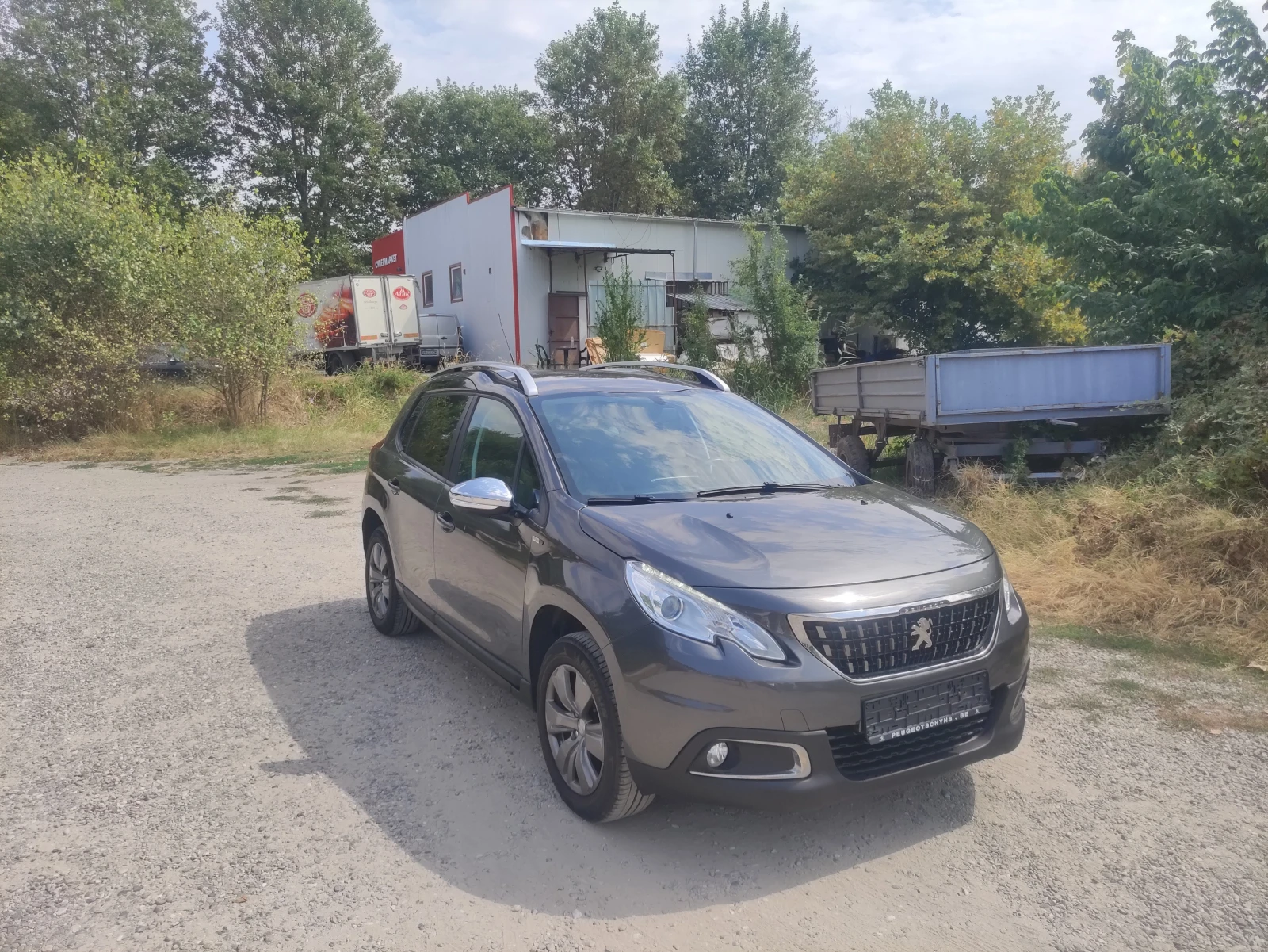 Peugeot 2008 1.6hdi като нов 143000км фул екстри, снимка 2 - Автомобили и джипове - 55908346