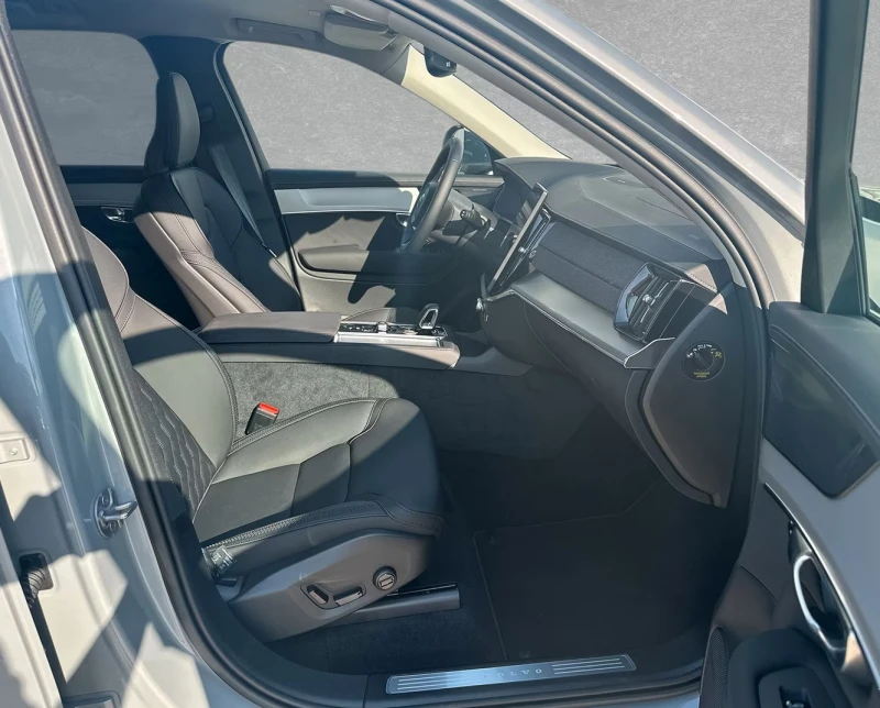 Volvo Xc90 T8* Facelift* AWD* 360* 7-местен, снимка 4 - Автомобили и джипове - 52048663