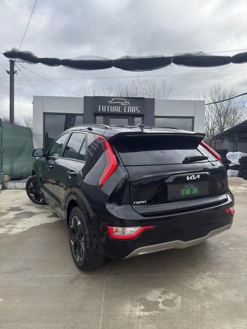 Kia Niro 65KWh DYNAMIC/SOH100%/2023г., снимка 5 - Автомобили и джипове - 53098746