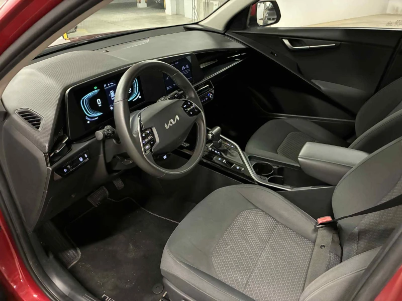 Kia Niro GDI, снимка 6 - Автомобили и джипове - 53182836