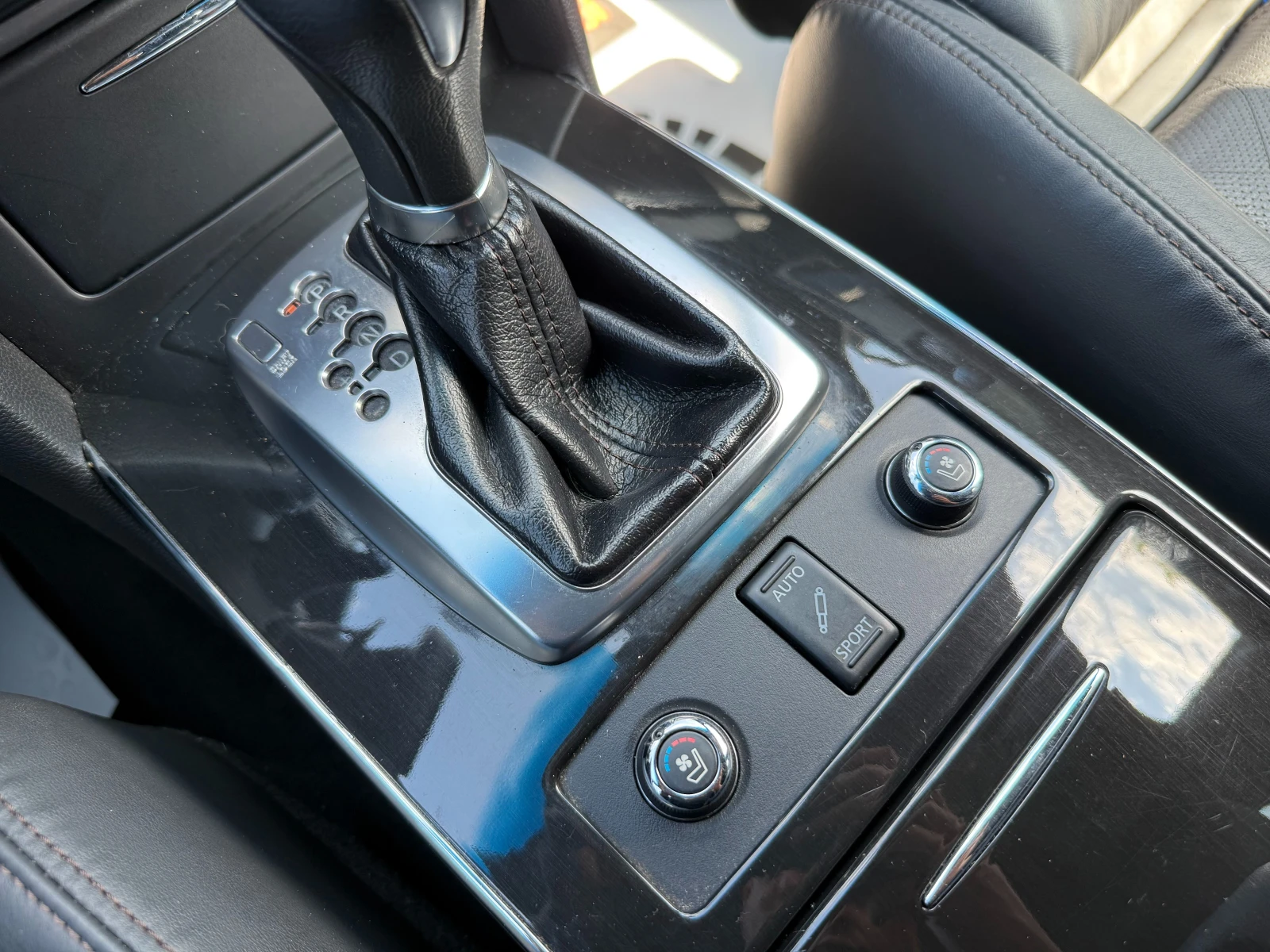 Infiniti QX70 3.0d 238 .. | Mobile.bg   12