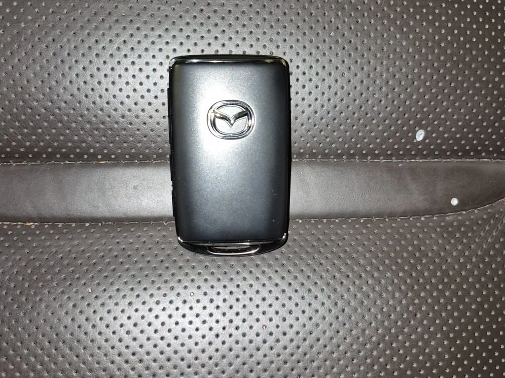 Mazda CX-9 * SIGNATURE * 360 camera * Head Up * CARFAX *  - изображение 8