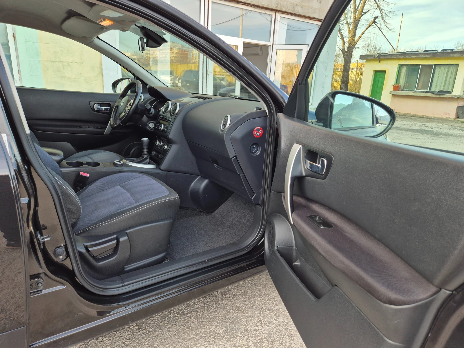 Nissan Qashqai 2.0I 4X4 ITALY ������ | Mobile.bg � ����������� 11