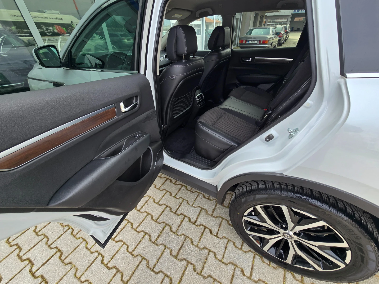 Renault Koleos Автоматик!!4x4!!190к.с!!!!, снимка 10 - Автомобили и джипове - 53908354