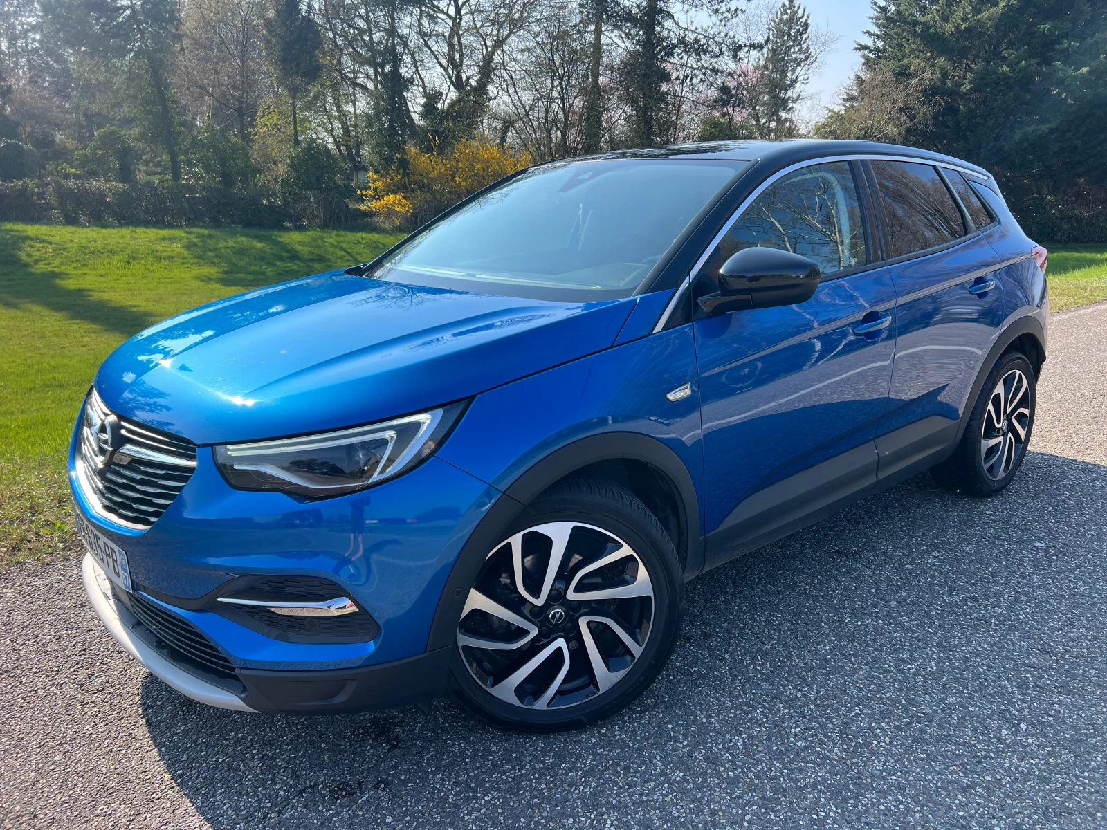 Opel Grandland X 1.6 CDTI LED/NAVI/PANORAMA/CAMERA/CLIMA, снимка 2 - Автомобили и джипове - 53954393
