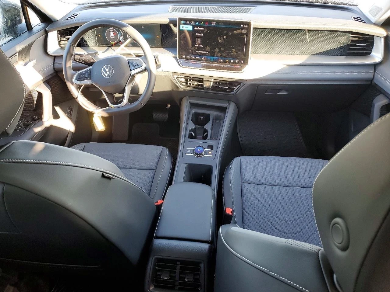 VW Tiguan SE, снимка 8 - Автомобили и джипове - 53978755