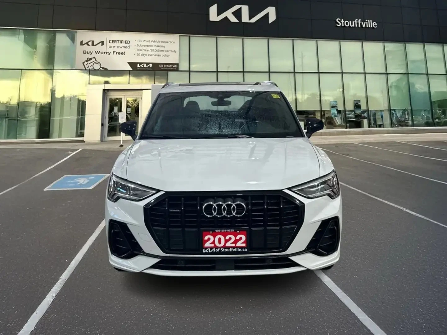 Audi Q3 S-Line * AвтоКредит * (ЦЕНА ДО БГ), снимка 3 - Автомобили и джипове - 54895589